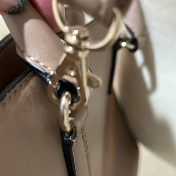 Kelly & Katie Convertible Crossbody - Picture 9 of 15